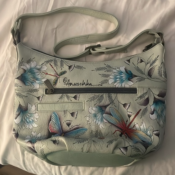 Anushka hand painted bag - Picture 2 of 4
